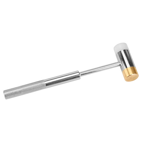 Il martello Wheeler Nylon / Brass è ideale per il banco e il poligono: la faccia in nylon è non-marring e perfetta per l'allineamento, mentre quella in ottone è perfetta per punzoni.