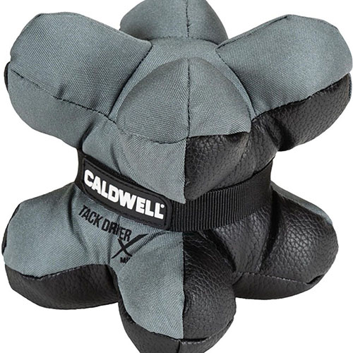 Il Caldwell Tack Driver X Mini Bag è versatile, durevole e offre stabilità grazie al riempimento in plastica. Perfetto per PRS, caccia e più opzioni di appoggio.