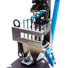 Il nuovo Toolholder Dillon per Square Deal B organizza gli strumenti necessari per il tuo reloader, inclusi set di chiavi esagonali e chiave panchina.