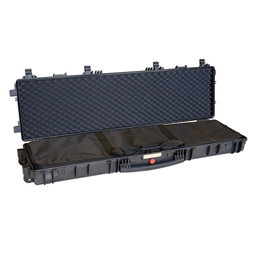 La custodia EXPLORER CASES Red 13513 offre protezione indistruttibile, resistenza all'acqua e versatilità con inlay incluso, ideale per il trasporto sicuro delle armi.