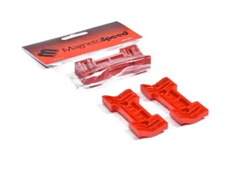 Il Tapered Spacer Kit di MAGNETOSPEED consente un allineamento preciso dei chronographs su canne con taper pronunciato, includendo spessori da 0.5° e 1°.