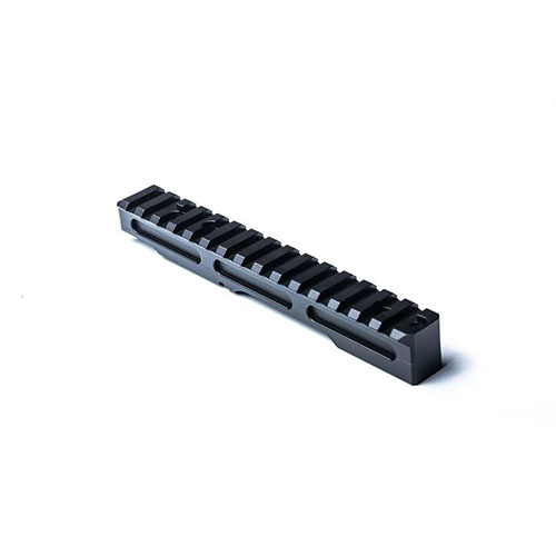 La base MDT High Scope per il sistema di chassis ESS offre un montaggio facile per ottiche, realizzata in alluminio 6061-T6, con inclinazione di 20 MOA e finitura durevole.