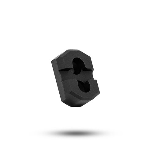 Il MDT Accessory Ring Cap Picatinny Rail da 1" è perfetto per montare bubble levels, data card holders e red dot sights grazie al suo slot incrociato.