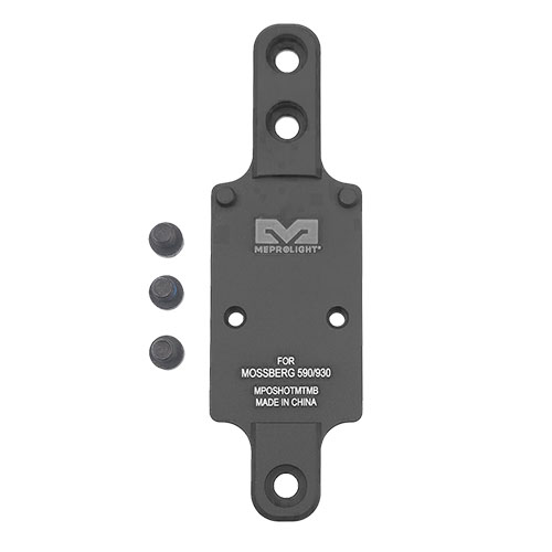 Il MPO PRO-F, RED & RMR SHOTGUN PLATE di MEPROLIGHT offre una montatura sicura e precisa per il Mossberg 590/930, migliorando la tua esperienza di tiro.