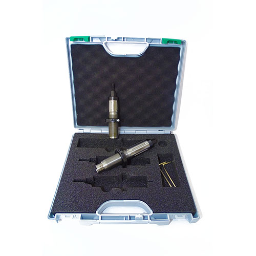 Il set di die TRIEBEL .308 Winchester "Allgäu Serie" include un die di dimensionamento completo e un seater per Bench Rest, tutto in una custodia premium.