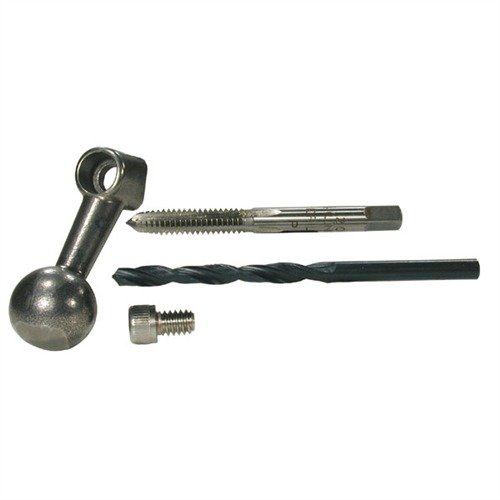 Il kit di conversione MAUSER 98 permette di trasformare il manico del bullone dritto in uno curvo senza saldature, garantendo un ciclo fluido e una maggiore compatibilità con ottiche alte.