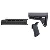 Aggiorna il tuo AR-15 con il set MOE-SL di Magpul, caratterizzato da un design leggero, M-LOK per accessori e un'impugnatura ergonomica per il controllo ottimale.