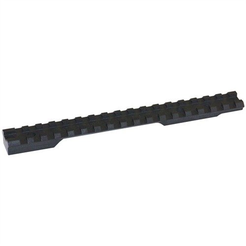 Il Remington Long Action Scope Rail di Badger Ordnance offre un angolo integrato per lunghe distanze, compatibilità MIL-STD 1913 e un blocco di rinculo per stabilità.