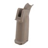 Il grip AR-15 MOD-3 GUNFIGHTER offre un angolo ridotto per un miglior controllo, è realizzato in polimero resistente e include un vano per batterie.