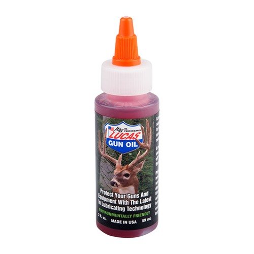LUCAS Hunting Gun Oil è un lubrificante inodore, resistente all'umidità, ideale per la protezione a lungo termine di armi e archi sportivi.