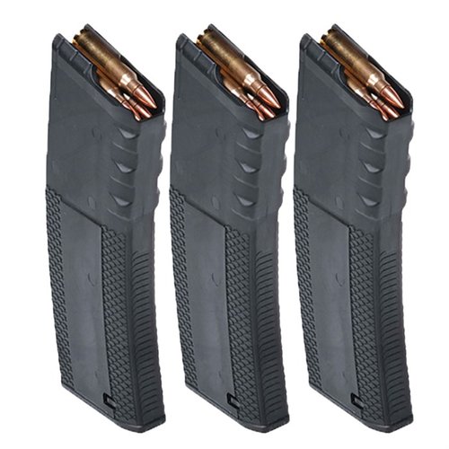 Il Troy BattleMag® offre prestazioni superiori con tutte le carabine M4, M16/AR15 e FN SCAR®, con grip eccezionale e resistenza a impatti e agenti chimici.