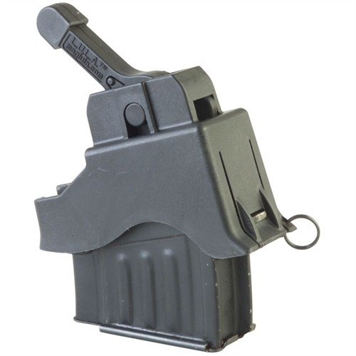 Il caricatore AK-47 MAG LOADER di MAGLULA LTD. è leggero e resistente, protegge le dita e accelera il caricamento delle munizioni per AK-47 e Galil.