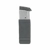 Il Blackhawk Single Mag Case offre accesso rapido a caricatori di riserva, sicurezza con molla di tensione, in polimero resistente e clip regolabile per cintura.