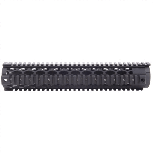 Le manopole AR-15 Diamond Pattern offrono un design unico con fori a diamante per una dissipazione del calore superiore e quattro guide Picatinny per accessori.