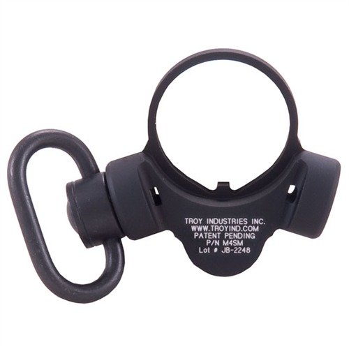 Il montaggio TROY INDUSTRIES per slings AR-15/M16 offre tre punti di attacco ambidestri, realizzato in alluminio resistente e acciaio inossidabile per una durata superiore.