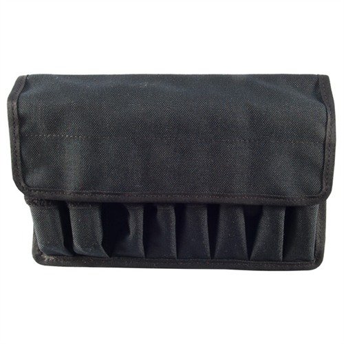 La pochette per caricatori IN-LINE TUFF offre un trasporto sicuro e salvaspazio, con accesso rapido ai caricatori e costruzione in nylon Cordura® resistente.