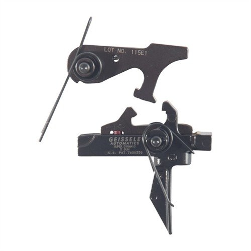 Il grilletto Geissele SD-3G offre un'azione ibrida con una corsa corta e un reset rapido, ideale per competizioni 3 Gun, migliorando il feedback tattile.