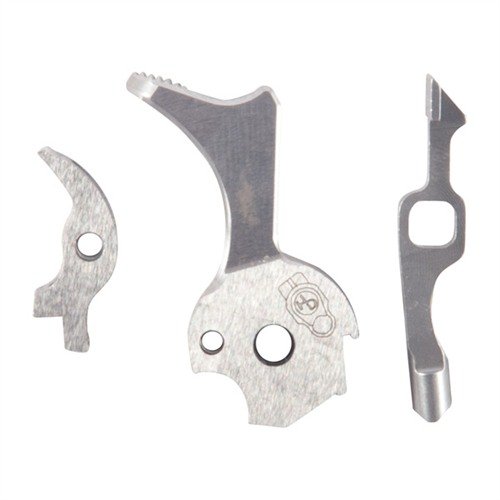 Il set di hammer e accensione 1911 Retro offre un design a basso profilo, prevenendo il pizzicamento e garantendo una precisione ottimale grazie a componenti in acciaio trattato.