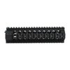 Il forend free-float a due pezzi di Midwest Industries migliora la precisione senza rimuovere il canna, con quattro rail Picatinny per accessori.