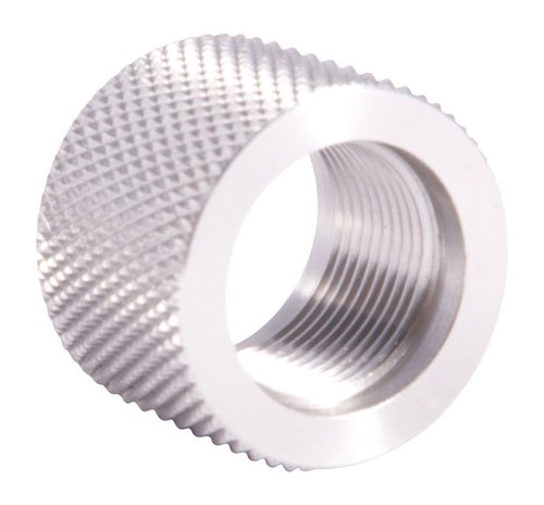 .920 BULL THREAD PROTECTOR 5/8-24 in acciaio inossidabile protegge i filetti della canna del tuo fucile, facile da installare e rimuovere grazie al design con impugnatura.