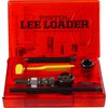 Il Lee Loader è un sistema completo per la ricarica, include tutto il necessario: Sizing Die, Decapping Chamber, Bullet Seater e altro. Richiede solo un martello.