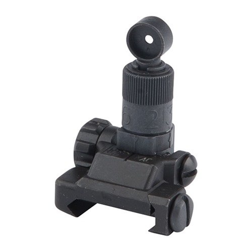Il KAC 600 Meter Micro Rear Sight offre una costruzione robusta, zero mantenuto in condizioni avverse e regolazioni rapide per colpire bersagli da 200 a 600 metri.