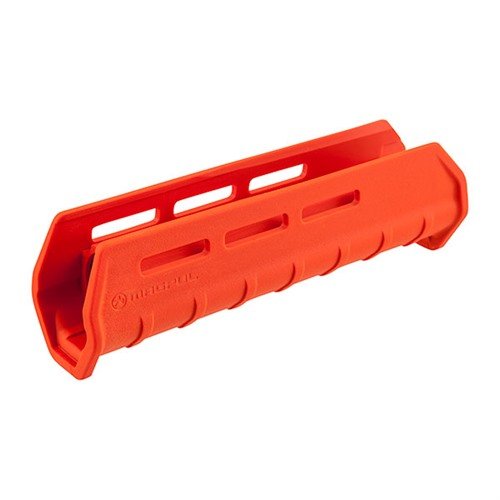 Il MOE M-LOK Forend per Mossberg 590/590A1 offre modularità, compatibilità con accessori M-LOK e maniglie anteriori/posteriori per migliorare la maneggevolezza.