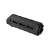 Le impugnature Magpul MOE M-LOK per AR-15/M16 offrono resistenza e leggerezza, con slot M-LOK per accessori e una lunghezza carabina perfetta.