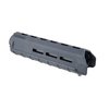 Le maniglie Magpul MOE M-LOK per AR-15/M16 offrono un design leggero e resistente, con slot M-LOK per accessori versatili e personalizzabili.