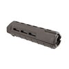 Le maniglie Magpul MOE M-LOK per AR-15/M16 mid-length offrono un design leggero e resistente, con slot M-LOK per accessori come slings e foregrips.
