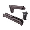 Aggiorna il tuo Kalashnikov con il set Magpul Zhukov, che offre una spalla pieghevole, un handguard ergonomico e il grip MOE AK+ per un controllo superiore.