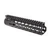 Il handguard BCM KMR Alpha di Bravo Company offre una costruzione in alluminio leggero, montaggio KeyMod™ e supporto stabile per una precisione superiore.