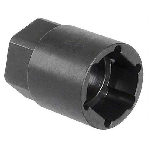 Il socket per il dado del barile CZ Scorpion di Midwest Industries facilita il cambio delle handguard, costruito in acciaio con finitura nera e lungo 1,5".