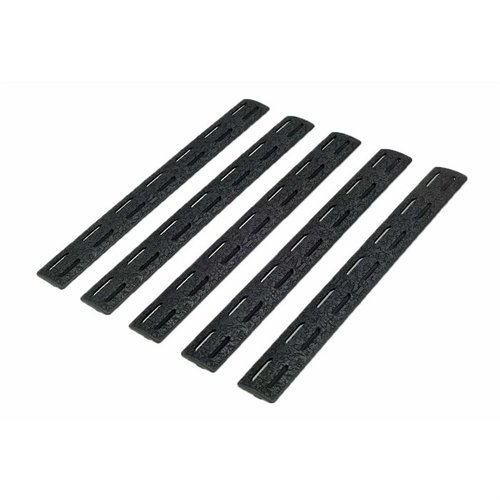 I pannelli BCM M-LOK® offrono una presa sicura e confortevole, sono leggeri, tagliabili a misura e ventilati per prevenire il surriscaldamento del barilotto.