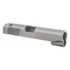 Slitta 1911 Commander, lavorata CNC in acciaio 4140, compatibile con calibri 45 ACP e 9mm/38 Super, con serrature posteriori spesse e tagli per mirini standard.