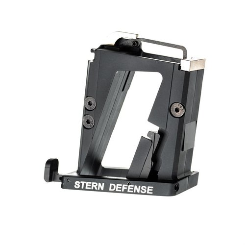 Converti facilmente il tuo AR-15 in 9mm con l'adattatore Stern Defense, compatibile con caricatori S&W M&P/Sig 320, installazione rapida e design leggero.