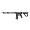 Il DDM4 V7 di Daniel Defense offre un sistema a gas mid-length per un funzionamento fluido, una canna da 16" e un handguard MFR XS 15.0 per modularità e leggerezza.