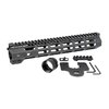 Il Combat M-LOK Free Float Handguard per AR-15 è realizzato in alluminio, offre attacchi M-LOK, una guida Picatinny e design anti-rotazione per slitte.