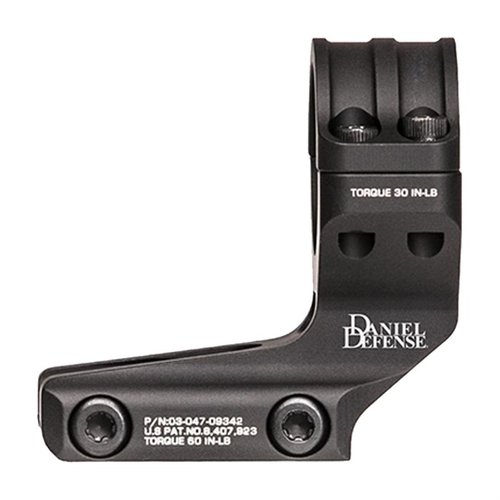 Il montaggio ottico a punto rosso Daniel Defense è realizzato in alluminio 6061-T6, pesa solo 3,15 oz e offre un'installazione facile con tecnologia Rock & Lock.