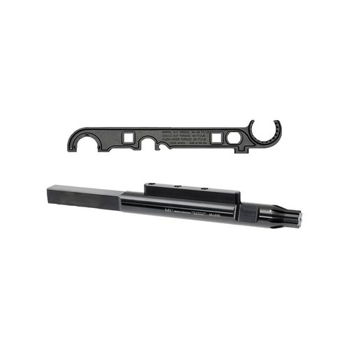 La chiave professionale per armieri AR di Midwest Industries offre versatilità, robustezza in acciaio 4140 e funzionalità come apribottiglie e martello.
