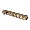 Il COMBAT M-LOK Free Float Handguard per AR-15 offre un design unico, compatibilità M-LOK, una guida Picatinny continua e una costruzione in alluminio resistente.