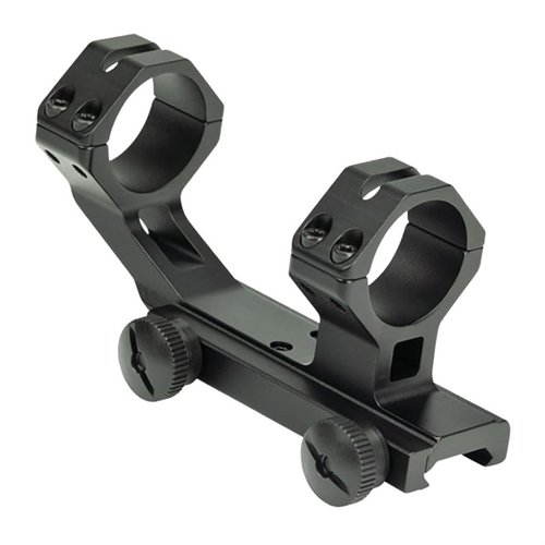 Il montaggio THUMB-NUT SPR di WEAVER è progettato per fucili AR, offre un'altezza ottimale e un cantilever in avanti, migliorando l'accuratezza e il ritorno al punto zero.