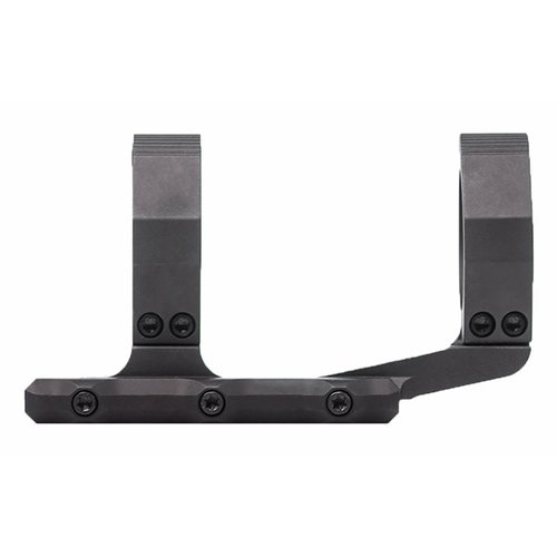 Il montaggio esteso Ultralight 34mm offre un design leggero e rigido, migliorando il comfort visivo e la protezione dal rinculo per fucili AR con rail Picatinny.