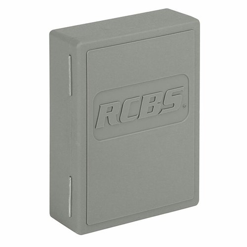 La scatola per die RCBS offre un design unico per ospitare fino a tre die, proteggendoli da danni. Include etichetta dati di caricamento e disco antiruggine.