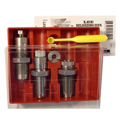 Il set di 3 die PACESETTER per 7.62x54R include un die di dimensionamento, un die di caricamento proiettili e un die di crimpatura, compatibile con tutte le presse di ricarica 7/8"-14.