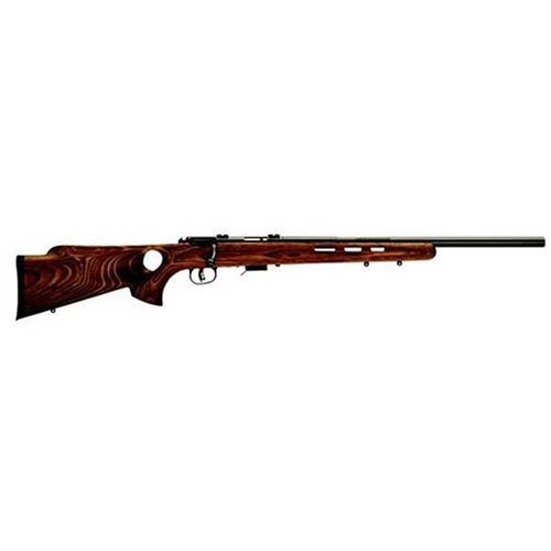 Il fucile 93R17 BTV di Savage Arms offre un calcio laminato con thumbhole, canna pesante e l'AccuTrigger per una precisione eccezionale fino a 2.550 fps.