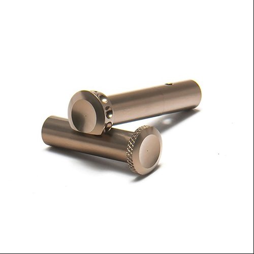 Set di pin Enhanced BAD-EPS per AR15/M16/M4: design brevettato, testa bassa per una migliore presa, punte estese e compatibilità ambidestro. Disponibile in Flat Dark Earth.