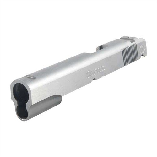 Le slitte Caspian 1911 in acciaio inossidabile offrono resistenza superiore, tolleranze precise e finitura opaca per prestazioni di combattimento eccezionali.