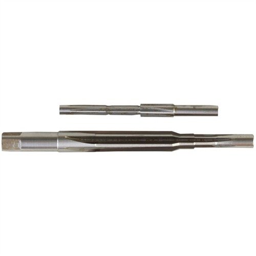 Il reamer "MATCH" .22 LR di CLYMER è progettato per camere più precise, realizzato in acciaio M-7 e conforme alle specifiche SAAMI per un'accuratezza ottimale.