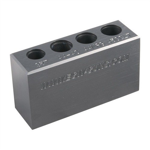 Controlla la tua munizione prima di una gara cruciale con il Cowboy Chamber Checker di EGW, compatibile con .357 Magnum, .44-40, .44 Magnum e .45 Colt.